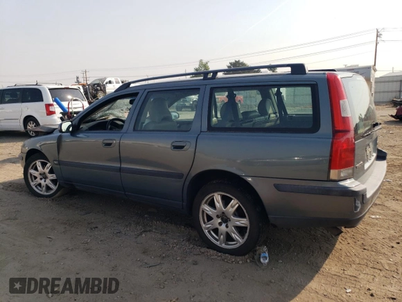 2002 Volvo V70 with VIN YV1SJ58DX21249326, listed as a Copart auction lot 70977624 with 0 mi miles and Salvage Title. Bid and sale history available at carsss.com. Image 2.