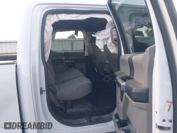 2019 Ford F-250 XL z VIN 1FT7W2B65KED16493, wystawiony jako IAAI lot #42415773 z przebiegiem 143 698 mil mil oraz . Historia ofert i sprzedaży dostępna na DreamBid. Obrazek 8.