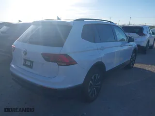 2024 Volkswagen Tiguan S with VIN 3VVRB7AX7RM041291, listed as a IAAI auction lot 41793818 with 24,004 mi miles. Bid and sale history available at carsss.com. Image 4.