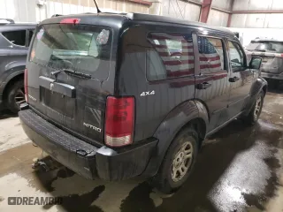 2011 Dodge Nitro SE with VIN 1D4PU2GK4BW534529, listed as a Copart auction lot 83384544 with 196,713 mi miles and Clean Title. Bid and sale history available at carsss.com. Image 3.