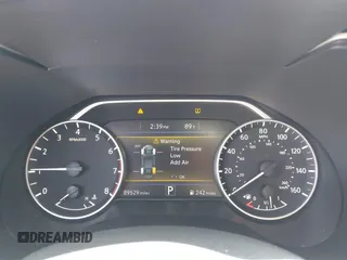 2016 Nissan Maxima SL z VIN 1N4AA6AP1GC381727, wystawiony jako IAAI lot #42275430 z przebiegiem 89 529 mil mil oraz . Historia ofert i sprzedaży dostępna na DreamBid. Obrazek 7.