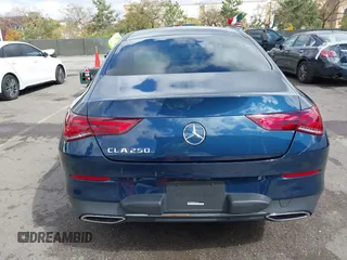 2021 Mercedes-Benz CLA 250 z VIN W1K5J4GB9MN227543, wystawiony jako IAAI lot #41736030 z przebiegiem 63 073 mil mil oraz . Historia ofert i sprzedaży dostępna na DreamBid. Obrazek 16.