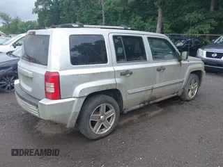 2007 Jeep Patriot Limited with VIN 1J8FF48W77D318640, listed as a IAAI auction lot 42653588 with 88,375 mi miles and . Bid and sale history available at DreamBid. Image 4.