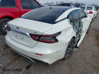 2020 Nissan Maxima SL with VIN 1N4AA6DV4LC379314, listed as a IAAI auction lot 41868509 with 18,107 mi miles. Bid and sale history available at carsss.com. Image 4.