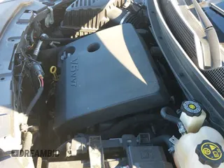 2020 Chevrolet Traverse LS z VIN 1GNERFKWXLJ188564, wystawiony jako IAAI lot #43293207 z przebiegiem 76 608 mil mil oraz . Historia ofert i sprzedaży dostępna na DreamBid. Obrazek 19.