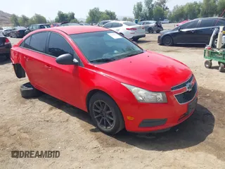 2014 Chevrolet Cruze LS with VIN 1G1PA5SG3E7474065, listed as a IAAI auction lot 42370071 with 140,795 mi miles and . Bid and sale history available at DreamBid. Image 1.