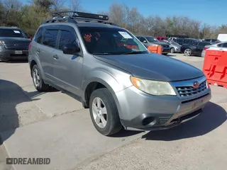2011 Subaru Forester 2.5X with VIN JF2SHBBC6BH776305, listed as a IAAI auction lot 41819634 with NaN miles. Bid and sale history available at carsss.com. Image 1.