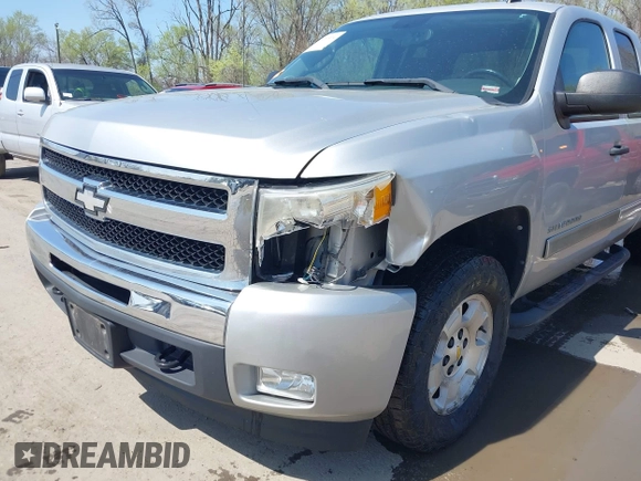 2011 Chevrolet Silverado 1500 LT with VIN 1GCRKSE39BZ388702, listed as a IAAI auction lot 41921374 with 124,322 mi miles and . Bid and sale history available at DreamBid. Image 6.