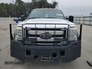 2014 Ford F-550 XL with VIN 1FDUF5HT8EEB42730, listed as a Copart auction lot 42031355 with 60,863 mi miles and Clean Title. Bid and sale history available at carsss.com. Image 5.