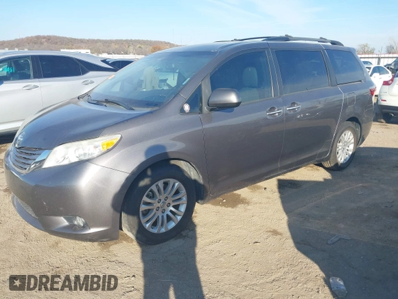 2016 Toyota Sienna XLE with VIN 5TDYK3DC6GS710062, listed as a IAAI auction lot 40953646 with 145,233 mi miles. Bid and sale history available at carsss.com. Image 16.