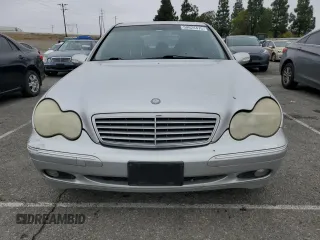 2001 Mercedes-Benz C 320 with VIN WDBRF64J01F124150, listed as a Copart auction lot 50624475 with Not Provided miles and Clean Title. Bid and sale history available at DreamBid. Image 5.