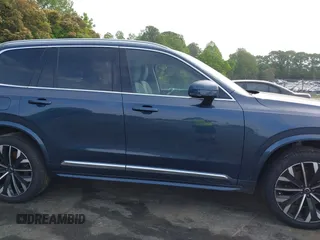 2025 Volvo XC90 z VIN YV4062PG4S1349248, wystawiony jako IAAI lot #42080418 z przebiegiem 3140 mil mil oraz . Historia ofert i sprzedaży dostępna na DreamBid. Obrazek 13.