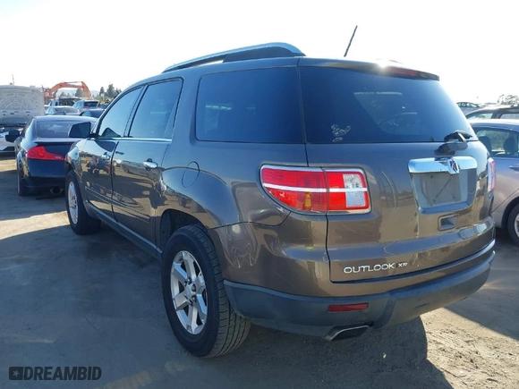2007 Saturn Outlook XR with VIN 5GZER23757J124154, listed as a IAAI auction lot 41645018 with 218,998 mi miles. Bid and sale history available at carsss.com. Image 3.