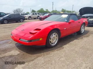 1994 Chevrolet Corvette z VIN 1G1YY32P6R5111992, wystawiony jako IAAI lot #42087310 z przebiegiem 72 086 mil mil oraz . Historia ofert i sprzedaży dostępna na DreamBid. Obrazek 2.