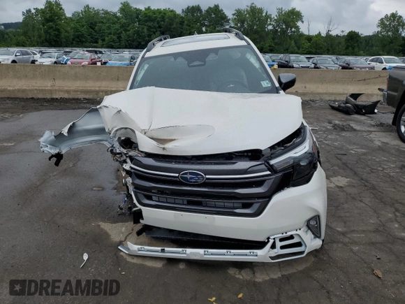 2025 Subaru Forester Premium z VIN JF2SLDDC1SH431173, wystawiony jako Copart lot #62008085 z przebiegiem 574 mil mil oraz Szkoda całkowita • Salvage title. Historia ofert i sprzedaży dostępna na DreamBid. Obrazek 5.