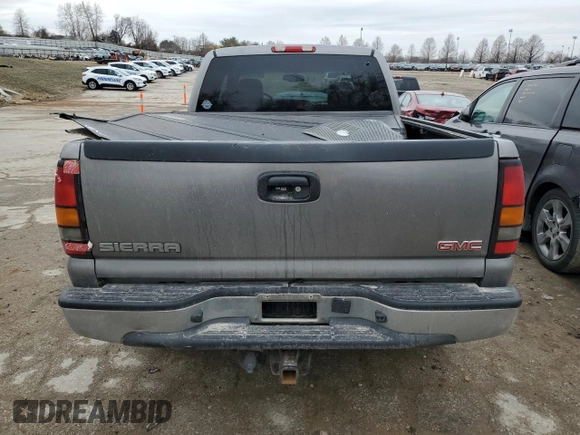2006 GMC Sierra 1500 SLT z VIN 2GTEK19B961280198, wystawiony jako Copart lot #45174284 z przebiegiem 242 570 mil mil oraz Szkoda całkowita • Salvage title. Historia ofert i sprzedaży dostępna na DreamBid. Obrazek 6.