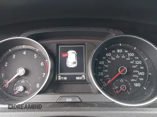 2016 Volkswagen Golf GTI S w/Performance Pkg with VIN 3VWT47AU5GM019577, listed as a IAAI auction lot 41883393 with 87,118 mi miles. Bid and sale history available at carsss.com. Image 7.