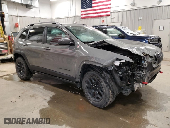 2019 Jeep Cherokee Trailhawk с VIN 1C4PJMBX7KD426213, выставлен на аукционе Copart как лот 54957065 с пробегом 46 066 миль миль и Списание • Salvage title. История ставок и продаж доступна на DreamBid. Изображение 4.