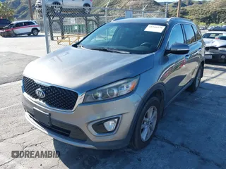 2016 Kia Sorento EX with VIN 5XYPH4A54GG093439, listed as a IAAI auction lot 41916479 with 122,415 mi miles. Bid and sale history available at carsss.com. Image 2.