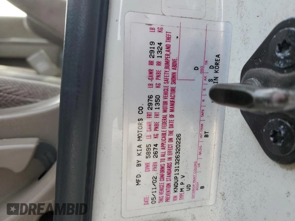 2002 Kia Sedona LX with VIN KNDUP131326320226, listed as a Copart auction lot 42018795 with 178,935 mi miles and Salvage Title. Bid and sale history available at carsss.com. Image 15.