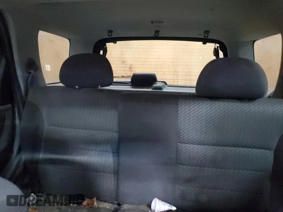 2003 Ford Escape XLT Popular 2 with VIN 1FMYU93103KB33975, listed as a Copart auction lot 70219724 with 182,037 mi miles and Clean Title. Bid and sale history available at carsss.com. Image 10.
