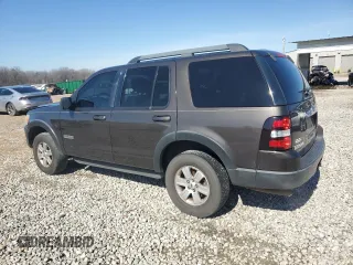 2007 Ford Explorer XLT with VIN 1FMEU63E17UB71553, listed as a Copart auction lot 45673355 with 175,878 mi miles and Salvage Title. Bid and sale history available at carsss.com. Image 2.