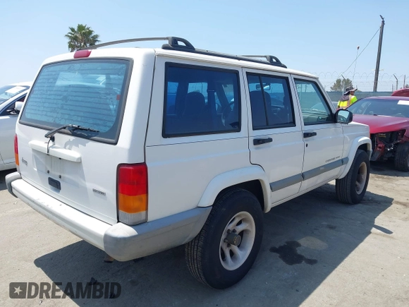 2000 Jeep Cherokee z VIN 1J4FT48S8YL214074, wystawiony jako IAAI lot #42577235 z przebiegiem 287 868 mil mil oraz . Historia ofert i sprzedaży dostępna na DreamBid. Obrazek 4.