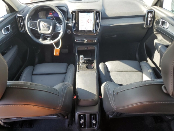 2024 Volvo XC40 Plus Bright Theme with VIN YV4L12UE8R2381381, listed as a Copart auction lot 46183675 with 5,666 mi miles and Salvage Title. Bid and sale history available at carsss.com. Image 8.