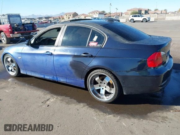 2006 BMW 3 Series 325i with VIN WBAVB17586NK34340, listed as a IAAI auction lot 41380590 with Not Provided miles. Bid and sale history available at carsss.com. Image 3.