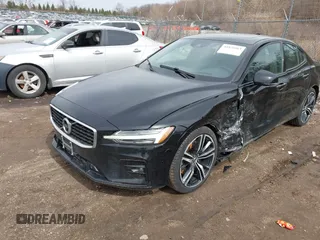 2019 Volvo S60 R-Design with VIN 7JRA22TM9KG014922, listed as a IAAI auction lot 41826883 with 97,702 mi miles. Bid and sale history available at carsss.com. Image 21.