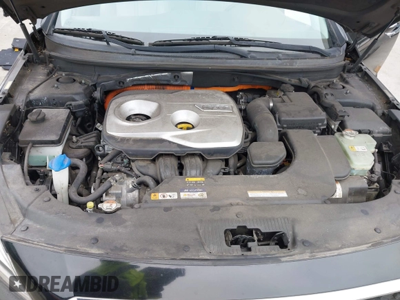 2016 Hyundai Sonata Hybrid SE with VIN KMHE24L13GA027768, listed as a IAAI auction lot 42043333 with 46,322 mi miles. Bid and sale history available at carsss.com. Image 10.