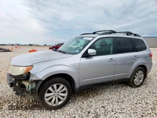 2013 Subaru Forester X Premium with VIN JF2SHADC9DH417640, listed as a Copart auction lot 60470115 with 177,405 mi miles and Salvage title. Bid and sale history available at DreamBid. Image 1.