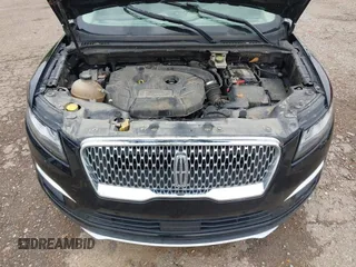 2019 Lincoln MKC Reserve with VIN 5LMTJ3DHXKUL21088, listed as a IAAI auction lot 42142205 with Not provided miles and . Bid and sale history available at DreamBid. Image 10.
