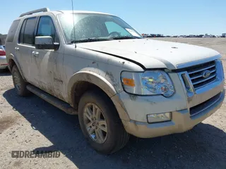 2008 Ford Explorer Eddie Bauer с VIN 1FMEU74EX8UB22308, выставлен на аукционе IAAI как лот 42135178 с пробегом 147 219 миль миль и . История ставок и продаж доступна на DreamBid. Изображение 1.