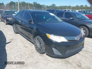 2014 Toyota Camry L with VIN 4T1BF1FK6EU314656, listed as a IAAI auction lot 41712715 with 223,743 mi miles. Bid and sale history available at carsss.com. Image 1.