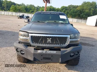 2004 GMC Sierra 2500HD Work Truck z VIN 1GTHK23294F184167, wystawiony jako IAAI lot #42321769 z przebiegiem 234 612 mil mil oraz . Historia ofert i sprzedaży dostępna na DreamBid. Obrazek 12.