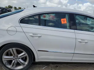 2013 Volkswagen CC Sport with VIN WVWBN7AN7DE522906, listed as a Copart auction lot 76385704 with 101,063 mi miles and Salvage Title. Bid and sale history available at DreamBid. Image 10.