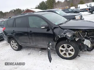 2011 Toyota RAV4 Ltd with VIN 2T3DK4DV2BW064189, listed as a IAAI auction lot 41571372 with 148,016 mi miles. Bid and sale history available at carsss.com. Image 13.