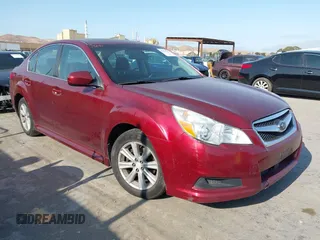 2010 Subaru Legacy Premium All-Weather Anniversary z VIN 4S3BMBG66A3212470, wystawiony jako IAAI lot #42436537 z przebiegiem 158 887 mil mil oraz . Historia ofert i sprzedaży dostępna na DreamBid. Obrazek 1.
