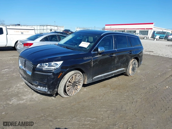 2022 Lincoln Aviator Black Label with VIN 5LM5J9XC7NGL13917, listed as a IAAI auction lot 41413620 with 43,579 mi miles. Bid and sale history available at carsss.com. Image 18.