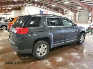 2013 GMC Terrain SLT z VIN 2GKFLVEKXD6396996, wystawiony jako Copart lot #58019125 z przebiegiem 138 205 mil mil oraz Czysty tytuł • Clean title. Historia ofert i sprzedaży dostępna na DreamBid. Obrazek 3.