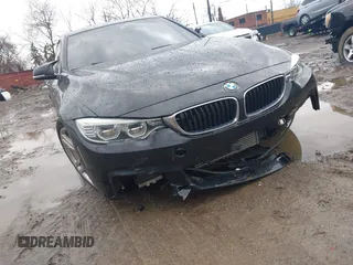 2014 BMW 4 Series 435i xDrive с VIN WBA3R5C57EK187561, выставлен на аукционе IAAI как лот 41722571 с пробегом 79 681 миль миль и . История ставок и продаж доступна на DreamBid. Изображение 17.