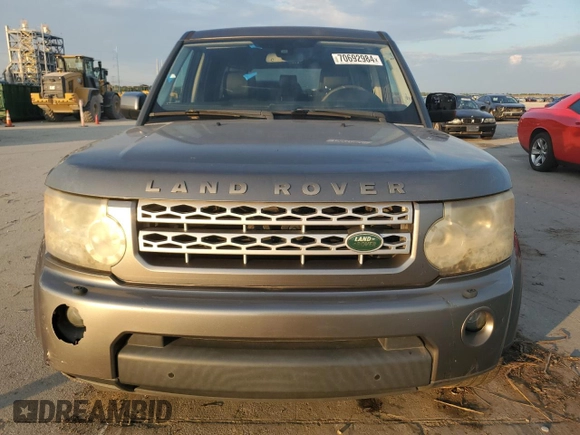 2010 Land Rover LR4 HSE with VIN SALAM2D42AA513627, listed as a Copart auction lot 70692984 with 146,171 mi miles and Salvage title. Bid and sale history available at DreamBid. Image 5.