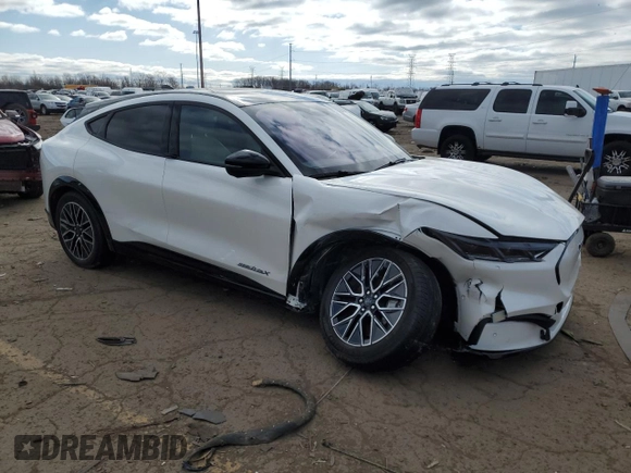 2024 Ford Mustang Mach-E Premium z VIN 3FMTK3SUXRMA22389, wystawiony jako Copart lot #53136585 z przebiegiem 4 872 mil mil oraz Szkoda całkowita • Salvage title. Historia ofert i sprzedaży dostępna na DreamBid. Obrazek 4.