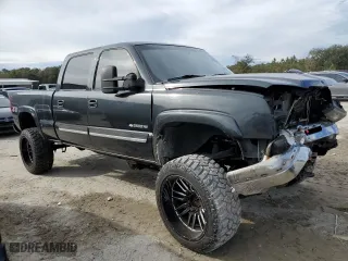 2003 Chevrolet Silverado 2500HD LS with VIN 1GCHK23U93F153663, listed as a Copart auction lot 82452044 with 0 mi miles and Salvage Title. Bid and sale history available at carsss.com. Image 4.