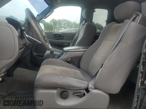 2003 Ford F-150 XL with VIN 1FTRX07243KD13281, listed as a Copart auction lot 59639315 with 257,545 mi miles and Clean title. Bid and sale history available at DreamBid. Image 7.
