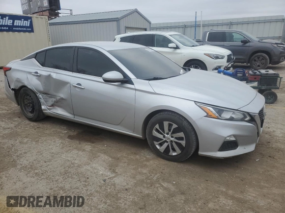 2019 Nissan Altima 2.5 S with VIN 1N4BL4BV2KC239752, listed as a Copart auction lot 86565644 with 182,447 mi miles and Salvage Title. Bid and sale history available at carsss.com. Image 4.