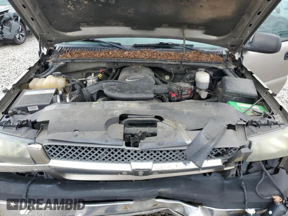 2003 Chevrolet Avalanche z VIN 3GNEC13T93G290660, wystawiony jako Copart lot #52621175 z przebiegiem 288 025 mil mil oraz Czysty tytuł • Clean title. Historia ofert i sprzedaży dostępna na DreamBid. Obrazek 11.
