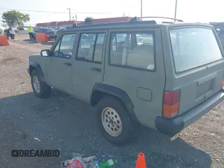 1992 Jeep Cherokee with VIN 1J4FT88S2NL251950, listed as a IAAI auction lot 42662079 with 1,689,263 mi miles and . Bid and sale history available at DreamBid. Image 3.