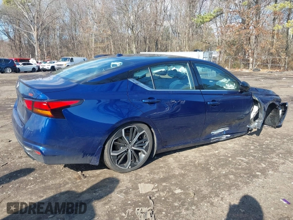 2024 Nissan Altima SR z VIN 1N4BL4CV7RN318069, wystawiony jako IAAI lot #41866453 z przebiegiem 17 378 mil mil oraz . Historia ofert i sprzedaży dostępna na DreamBid. Obrazek 4.